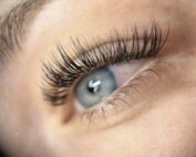 Formation d'extensions de cils