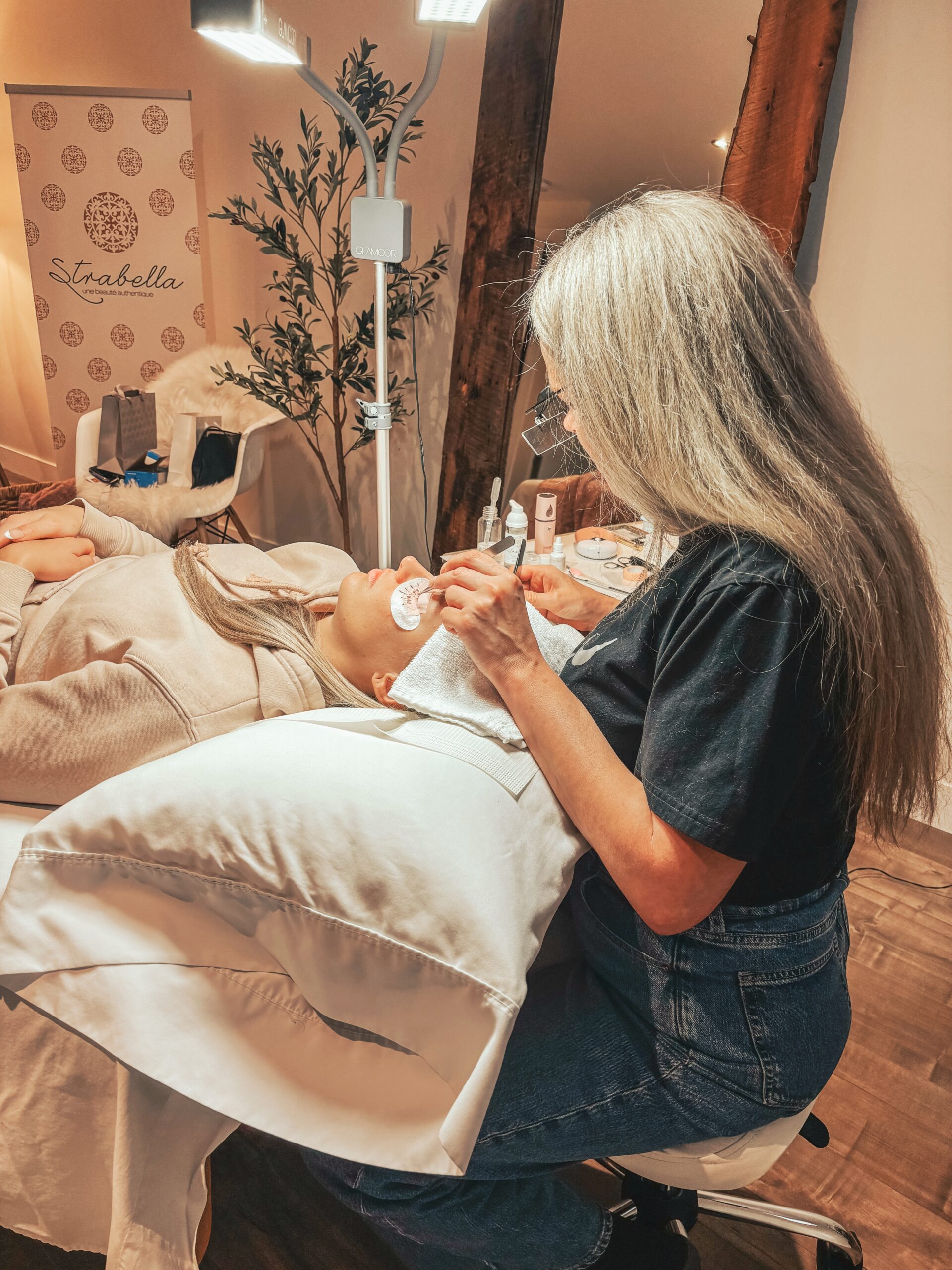 Facetune_02-12-2025-12-37-30